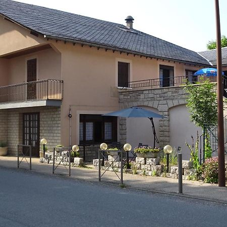 Au Pont De La Gineze Bed & Breakfast Barjac  Ngoại thất bức ảnh