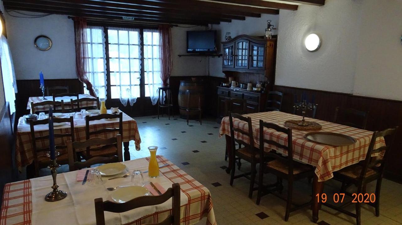 Au Pont De La Gineze Bed & Breakfast Barjac  Ngoại thất bức ảnh
