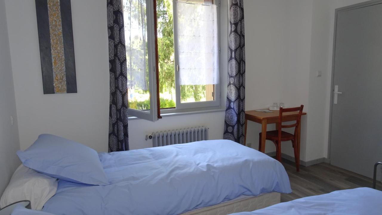 Au Pont De La Gineze Bed & Breakfast Barjac  Ngoại thất bức ảnh