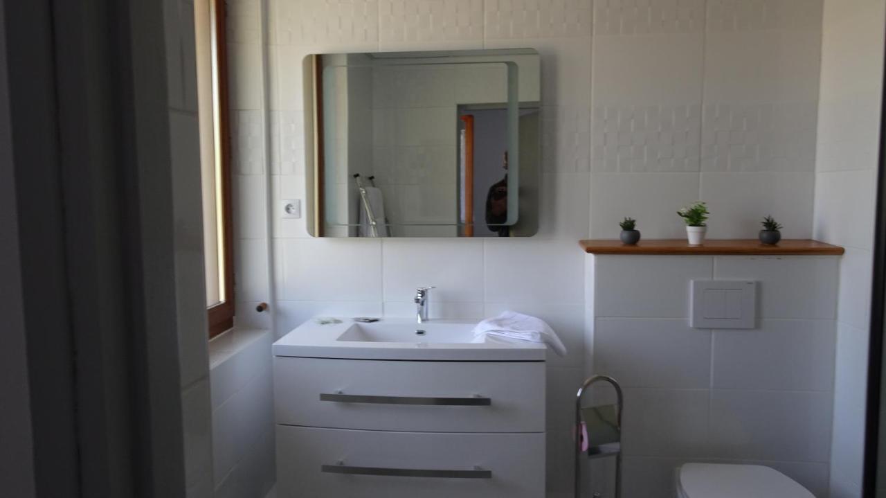 Au Pont De La Gineze Bed & Breakfast Barjac  Ngoại thất bức ảnh