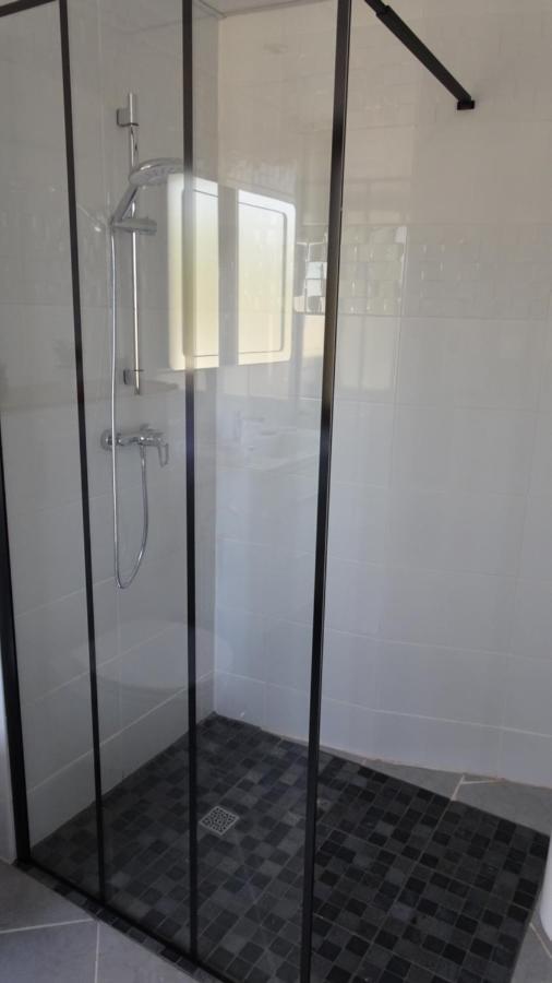 Au Pont De La Gineze Bed & Breakfast Barjac  Ngoại thất bức ảnh