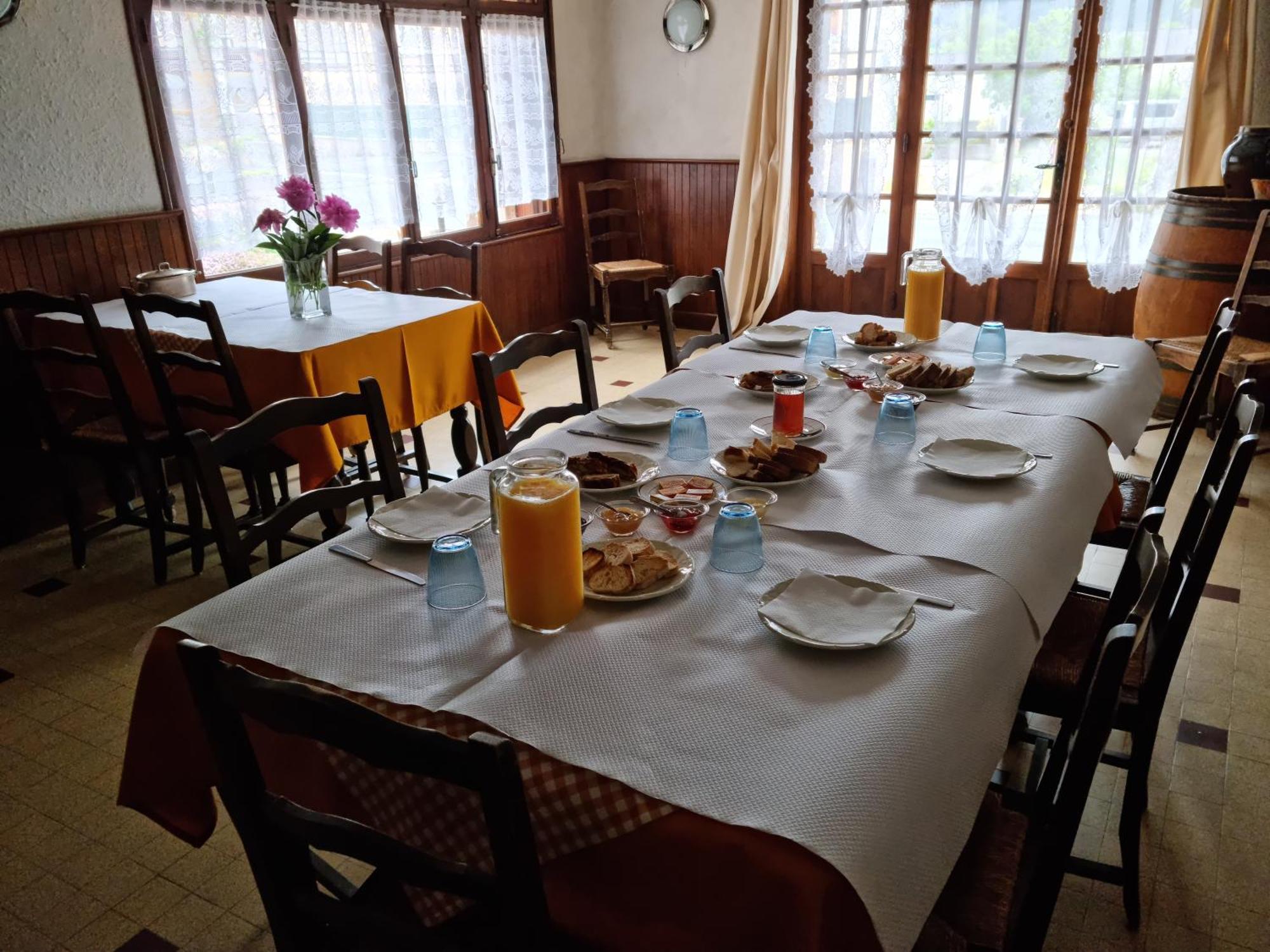 Au Pont De La Gineze Bed & Breakfast Barjac  Ngoại thất bức ảnh