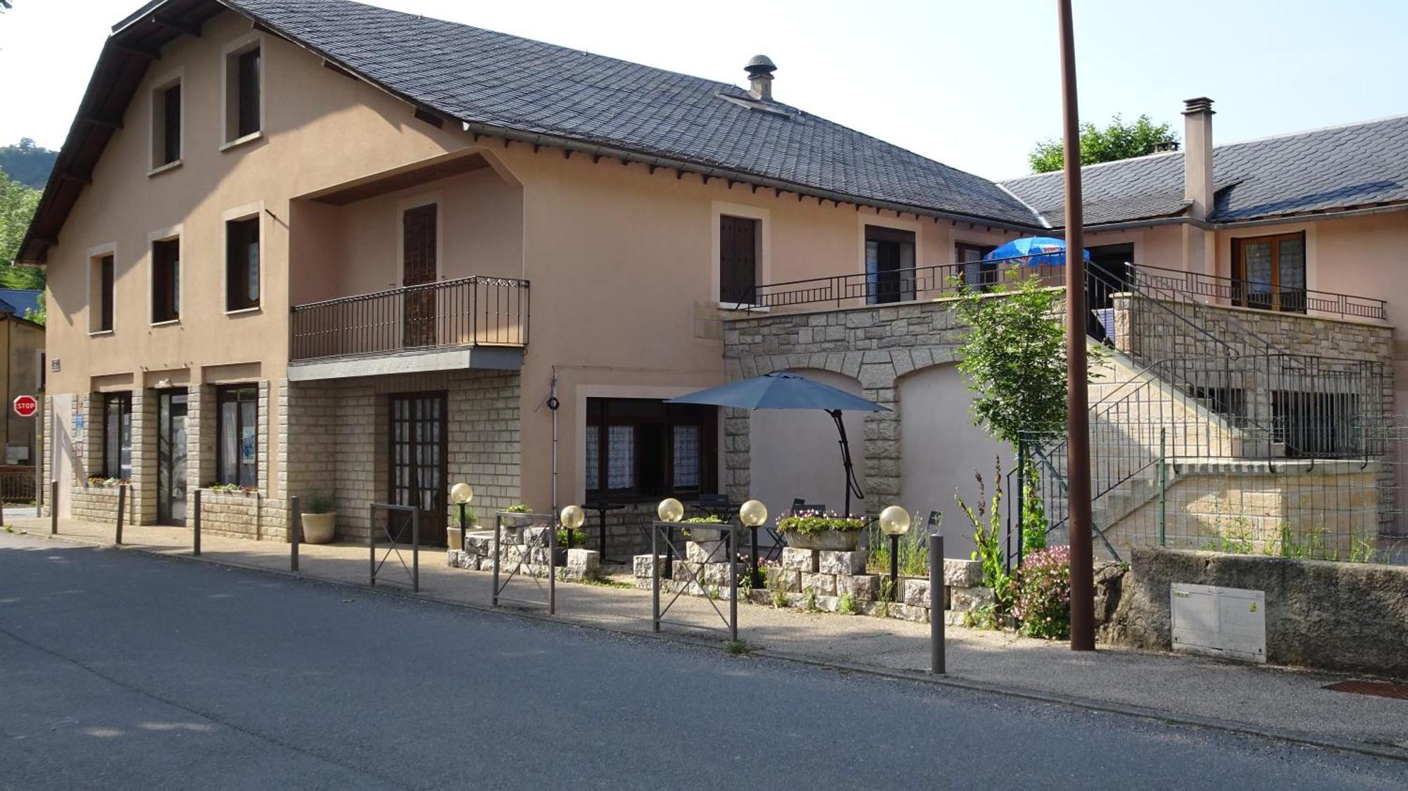 Au Pont De La Gineze Bed & Breakfast Barjac  Ngoại thất bức ảnh
