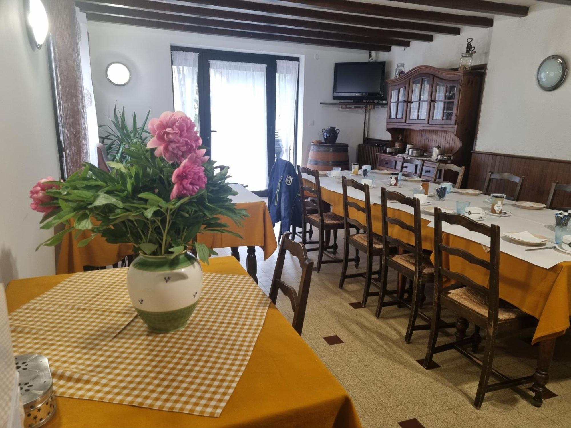 Au Pont De La Gineze Bed & Breakfast Barjac  Ngoại thất bức ảnh